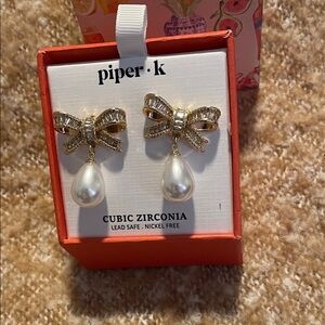 Piper Gold Bow Earrings with Pearl Drops